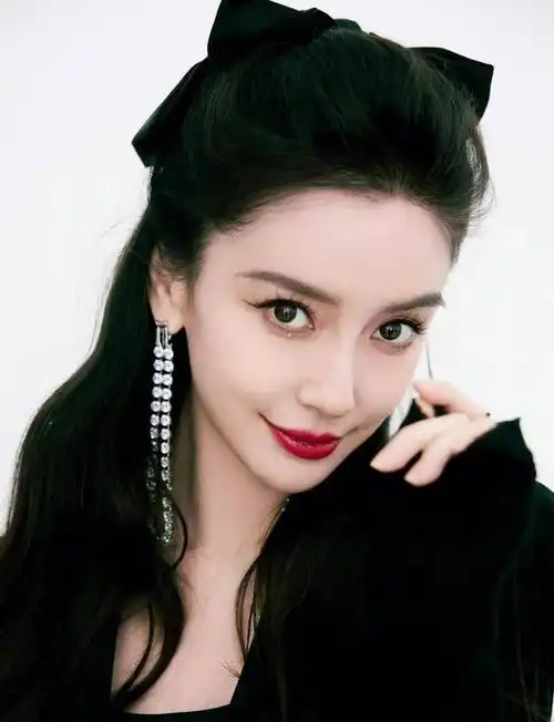 北京时间11月8号下午娱乐圈黄晓明和杨颖最新消息