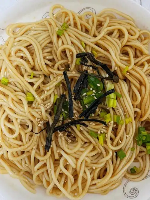 厨房小白也能做的葱油拌面超级简单啦