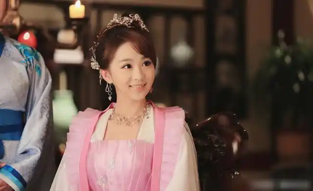 精分牡丹仙子恋上人间逢春钟晓阳宋奕星