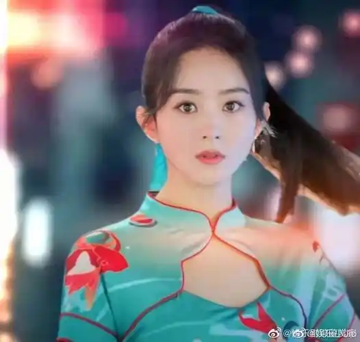 前段时间刚刚热播的《有翡》,已经让赵丽颖受到了很多关注,再加上最近