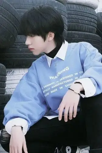 时代少年团|贺峻霖壁纸