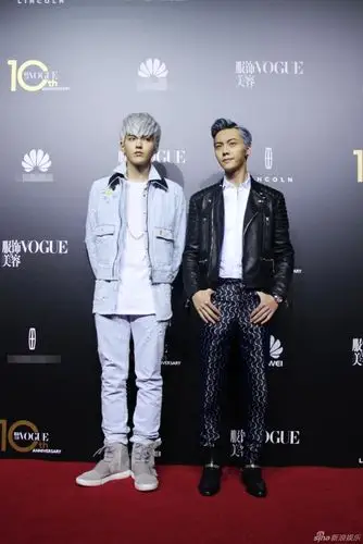 组图:陈伟霆吴亦凡出席时尚盛典 穿衣品味获赞_高清图集_新浪网