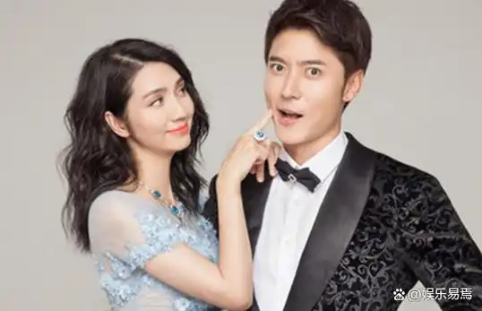 洪欣夫妇海边度假老公张丹峰出镜秀恩爱42岁油腻状态显老