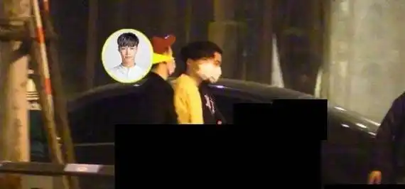 这不,继早请张艺兴被拍到抽烟之后,就在近日张艺兴这位老烟鬼又被拍到