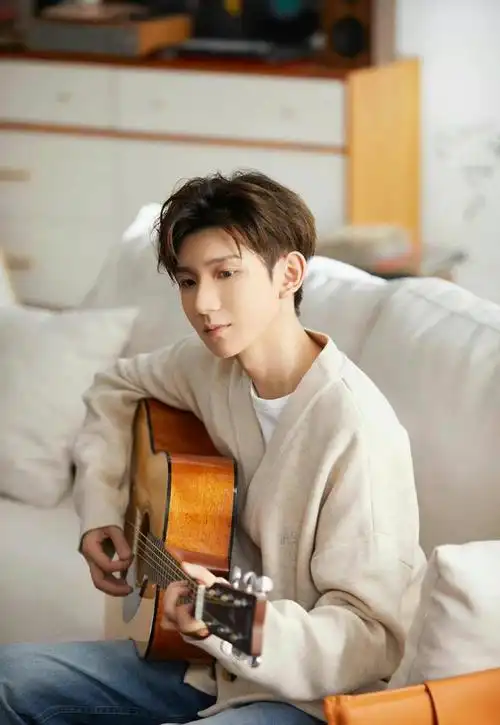 10年过去,如今再看tfboys三人"处境",命运的馈赠,早已注定好|王源