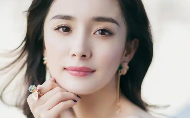 杨幂性感写真高清电脑桌面壁纸