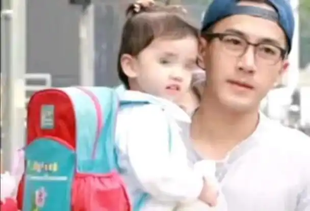 儿童节杨幂公开祝女儿小糯米生日快乐,我闺女这三个好温馨!