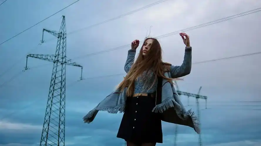 长头发的女孩,电线线路 壁纸