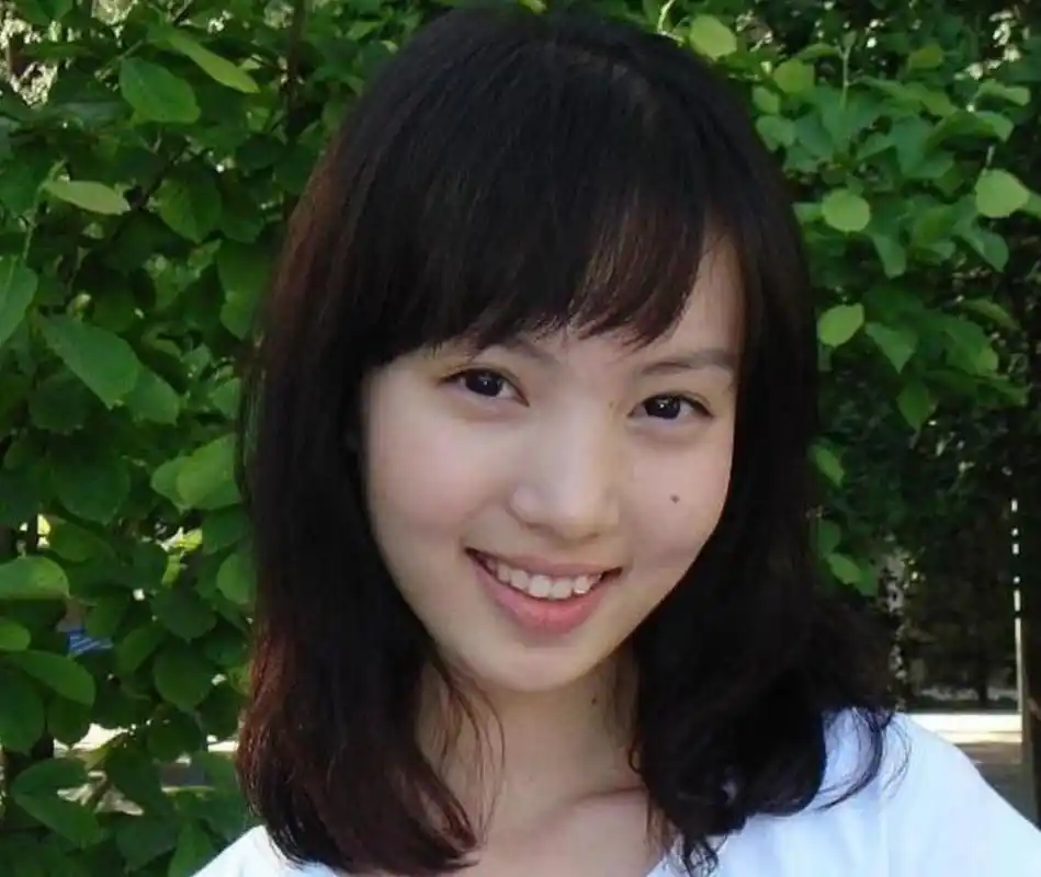 金晨学生时代曝光,青春靓丽却满满胶原蛋白?