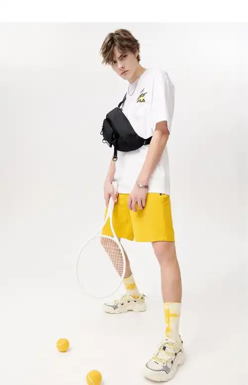 品牌: 斐乐(fila) 商品名称:fila fusion 潮牌针织短袖衫2021春夏新款