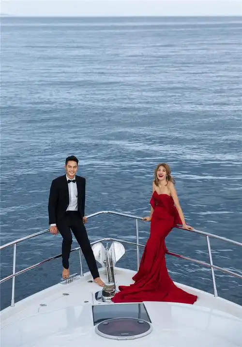 游艇婚纱照
