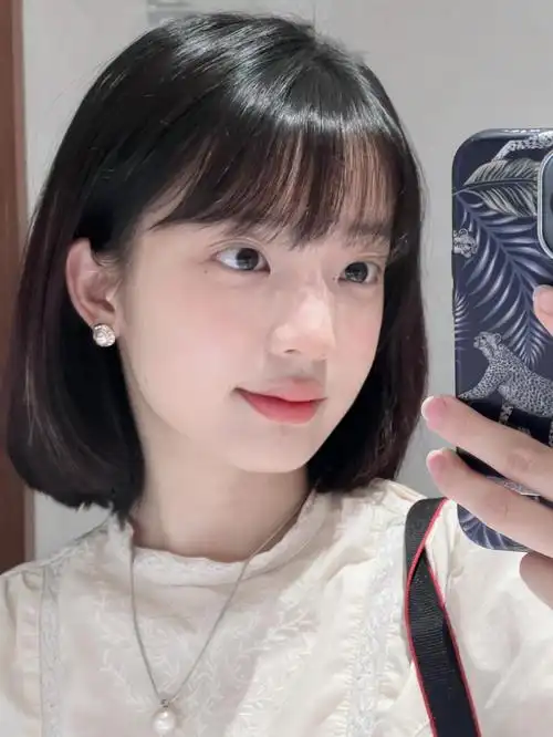 经典少女发型女孩子一定要尝试的短发