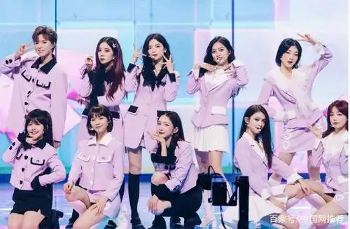 团魂炸裂!火箭少女101成员护送yamy上车,手拉着手太感人