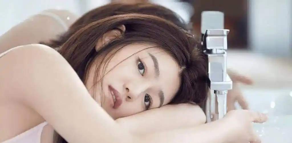 笑岔了!清纯女神陈妍希:以为是白纸,其实是报纸,陈晓遇到"高端玩家"