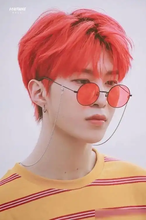 范丞丞告黄明昊大粉并索赔34万,因造谣者身体差改为索赔一元|nana|cp