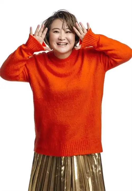 贾玲经纪人(公司) _贾玲代言费用价格_贾玲平面肖像报价_梦之星