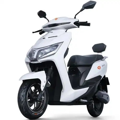 yadea 雅迪 60v20ah 踏板豪华款代步电瓶车