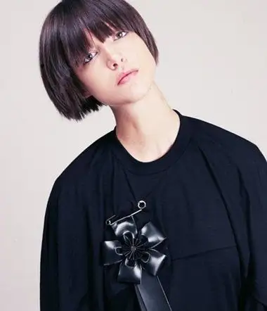 沙宣短发适合脸圆的人么沙宣圆脸短发造型