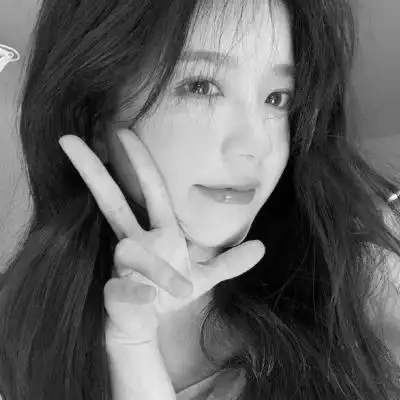 黑白高清女生可爱头像真人图片_女生头像_头像屋