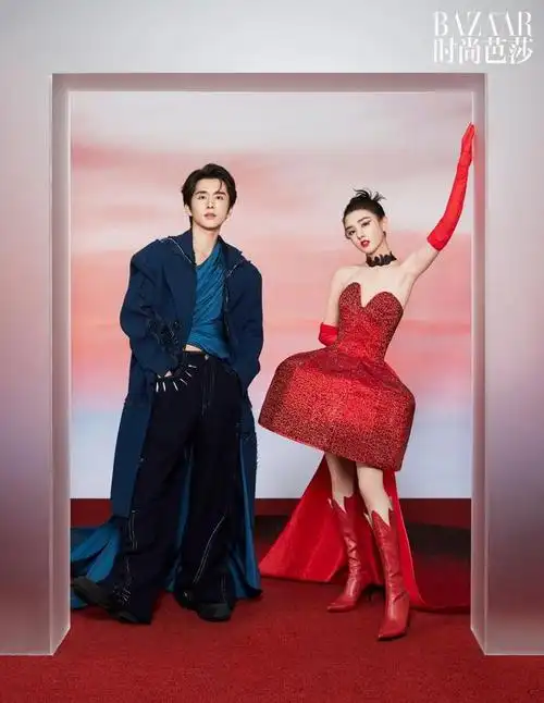 《时尚芭莎》宋祖儿张新成红蓝双人大片|张新成|宋祖儿|时尚芭莎_新浪