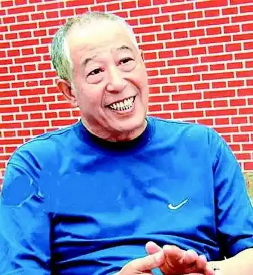 演员文兴宇:一天两三包烟,患癌去世15年,遗孀的坚持让人泪目_张克境