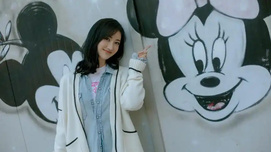 小仙女景甜时尚街拍写真,大陆明星-回车桌面