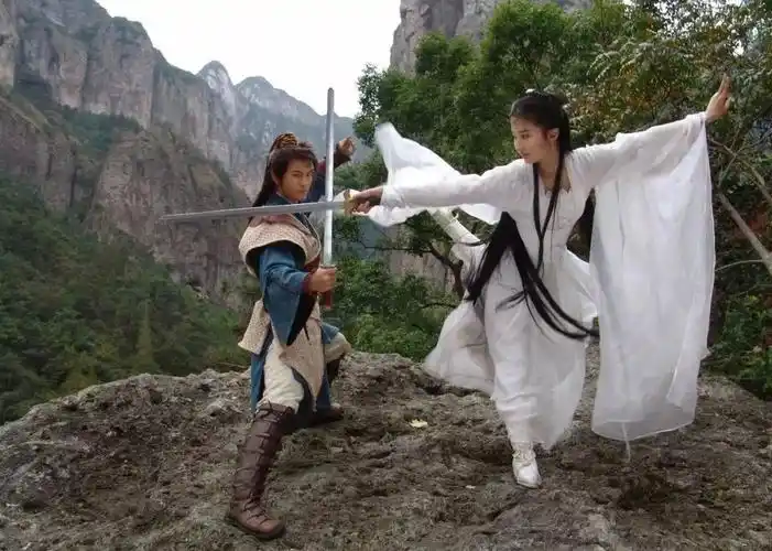 观音洞作为道教重阳宫的使用场地,《神雕侠侣》的回廊,重阳宫大殿九