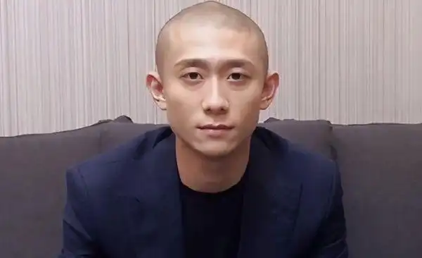 新鹿鼎记定档上线,张一山光头上镜饰演小宝,网友却表示不看好?