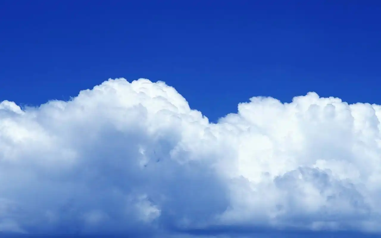 大溪地蓝天白云高清桌面壁纸