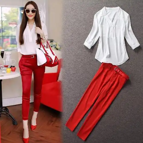 白色t恤配红色裤子好看吗?