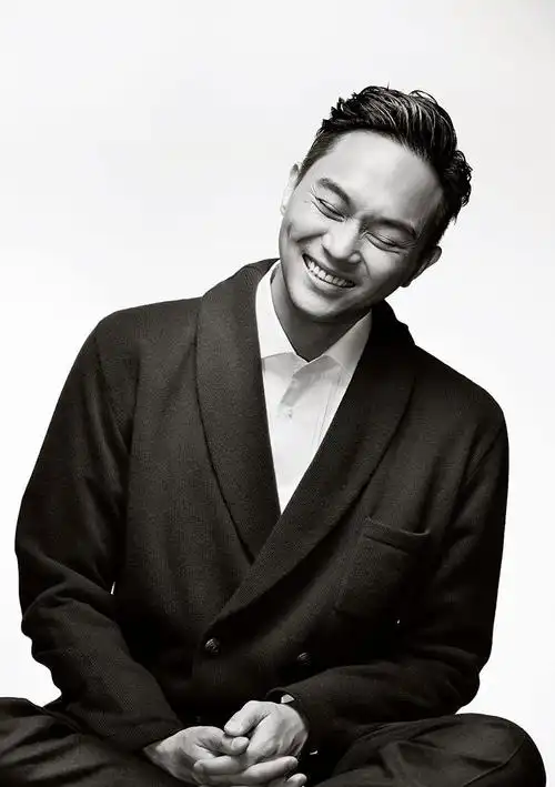 张智霖早年帅气写真图片