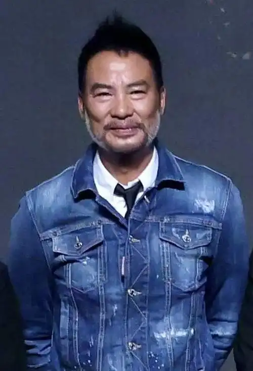 18位香港老牌男星近照对比自然老去和不老男神差别也太大了