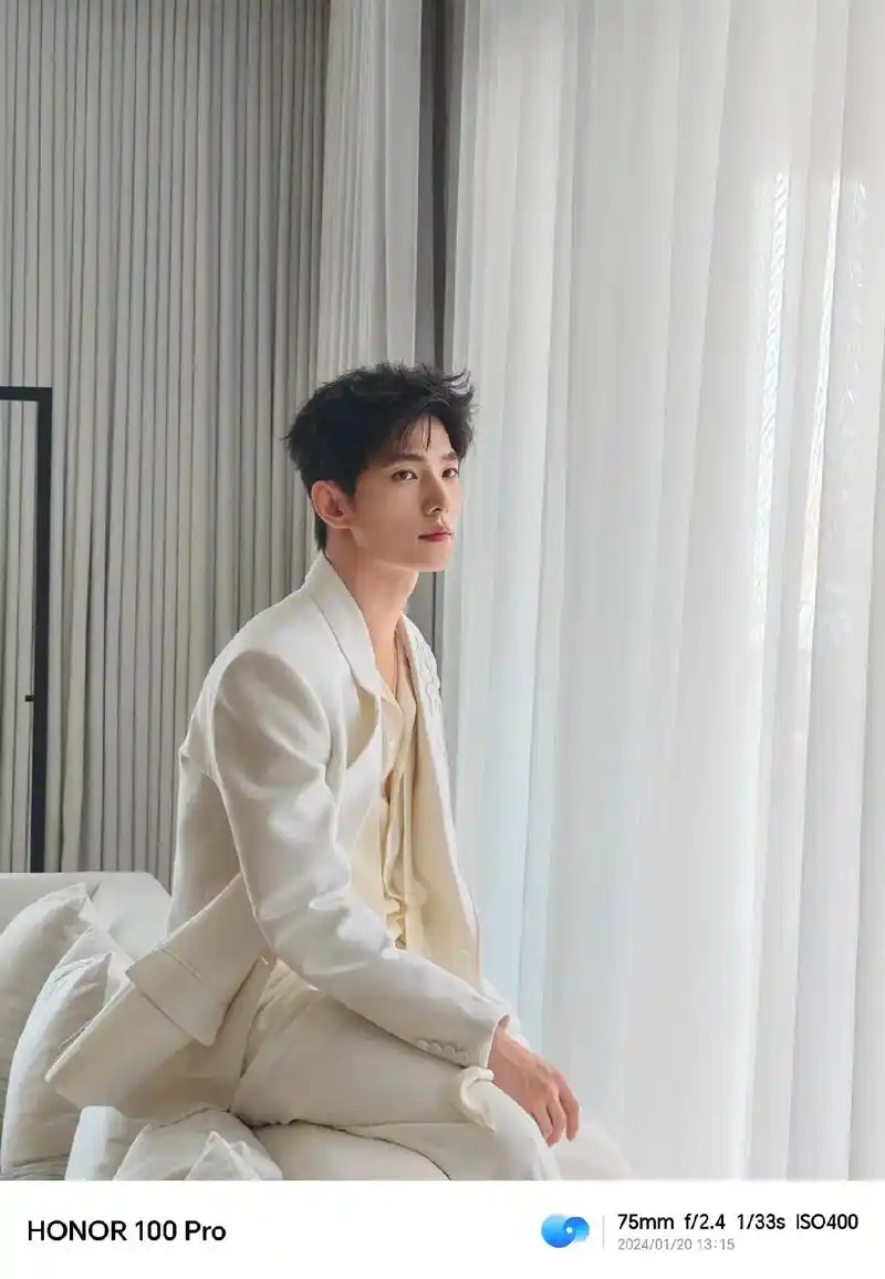 杨洋白色西装造型图 #生图即神图 #无可挑剔 #杨洋 #y - 抖音