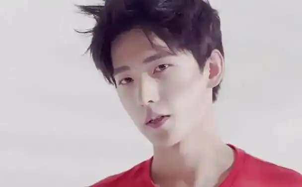 靠刘海就别说颜值高了7位明星告诉你真正帅的人根本不靠发型