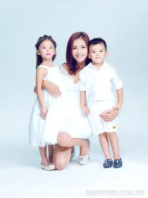 刘涛拍亲情大片儿女齐入镜甜蜜温馨