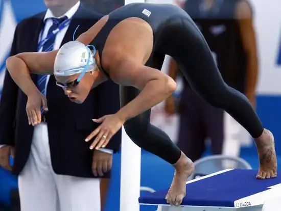 图文世锦赛女子200米自由泳决赛佩莱格里尼出发瞬间