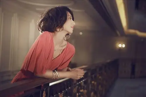 卡地亚三金诉说桂纶镁纯真岁月