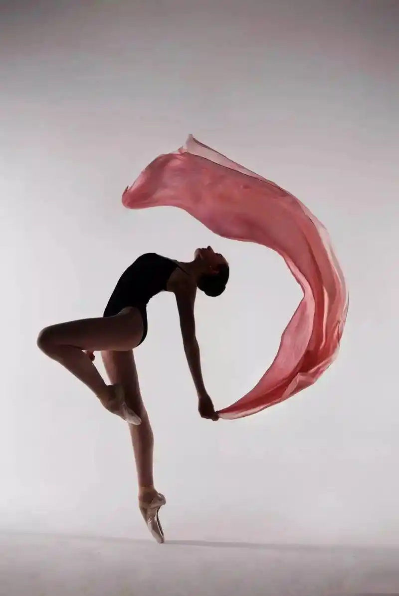 高清没有水印30张唯美舞蹈壁纸