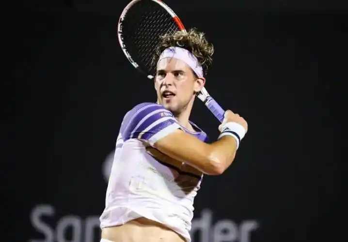 蒂姆三角裤,三角裤_大山谷图库