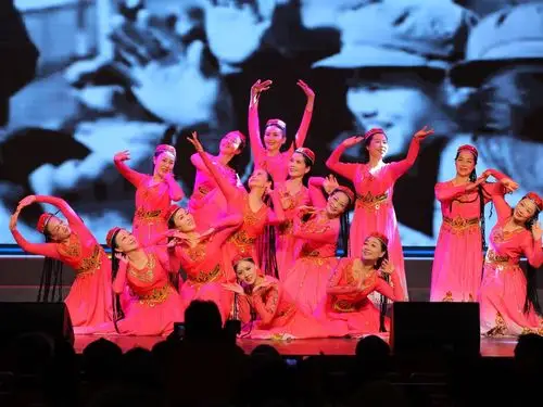 舞蹈 战友情怀>结尾造型