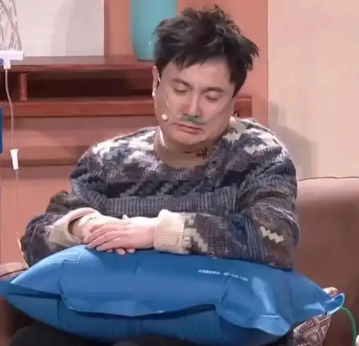 明星版情侣头像(无敌可爱小甜甜贾玲沈腾|春晚情头来啦)