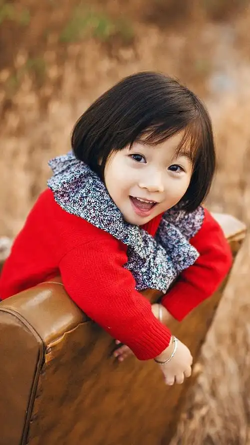 iphone 壁纸 快乐的小女孩,短发,孩子