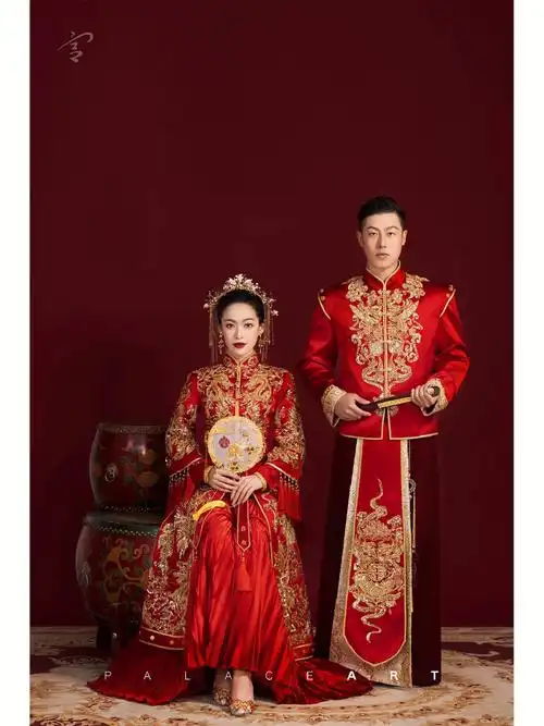 感砖红色有别于鲜红与暗红色色度刚刚好复古又浪漫温柔中带着静谧的高