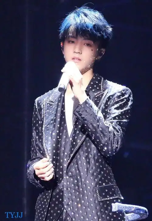 就算失收始终要守你是我最美的邂逅王俊凯十九岁生日会part7