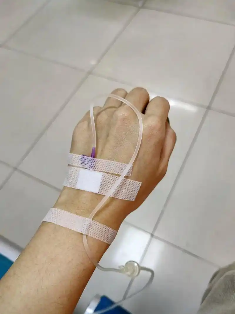 输液体重涨正常嘛 一天打两瓶,中间有冲管,每天都