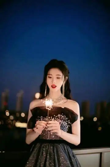 angel-hhhhh #鞠婧祎如意芳霏#jjy#鞠婧祎蓝色星钻抹胸纱裙# /一起放