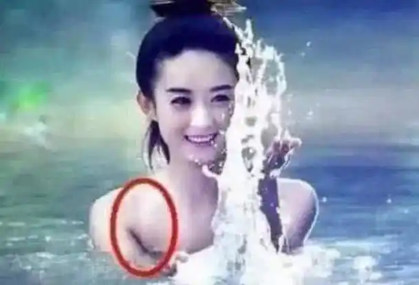 史上最欠揍的穿帮镜头,吴京的八倍镜我原谅了,赵丽颖洗澡露了啥?