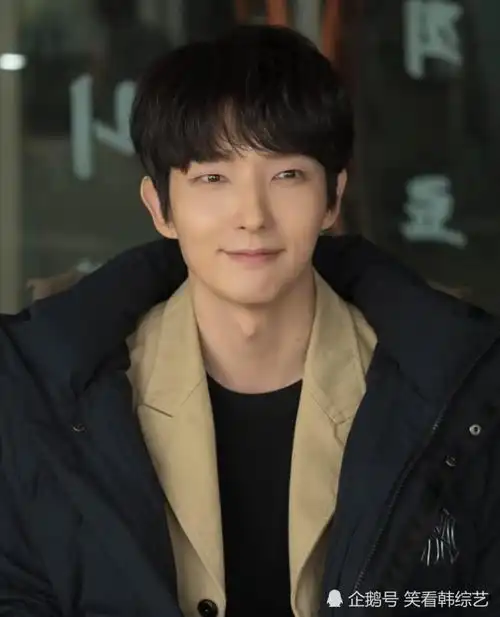 恶之花李准基幕后剧照公开电视剧出演者话题性连续3周位居第一