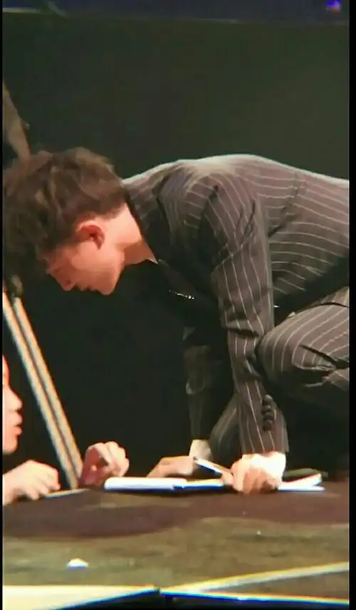 淦,这个男人太a了吧 超话里看.