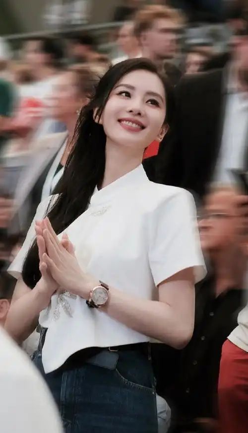 g社选用刘诗诗照片做封面